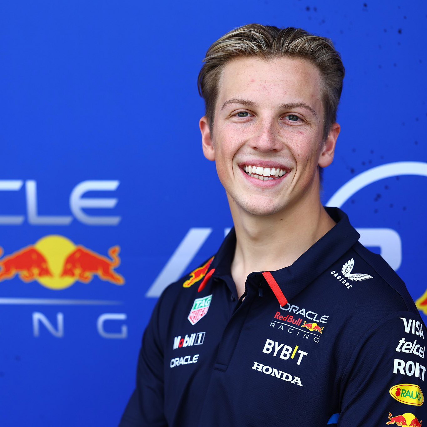 红牛二队逆转梅赛德斯，佩雷兹扛起全队