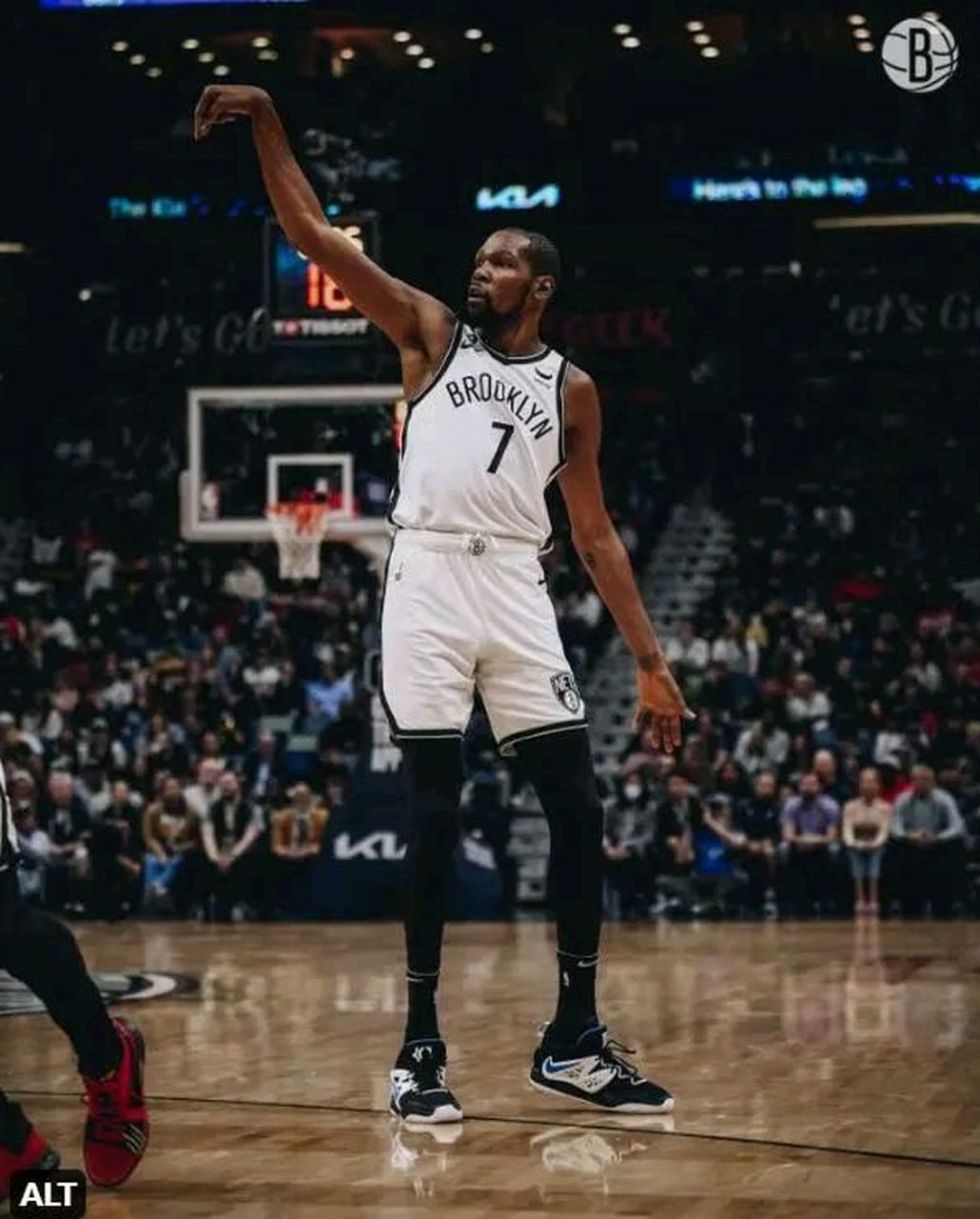 篮网B队轻取鹈鹕,杜兰特惊艳世界 篮网B队轻取鹈鹕,杜兰特惊艳世界