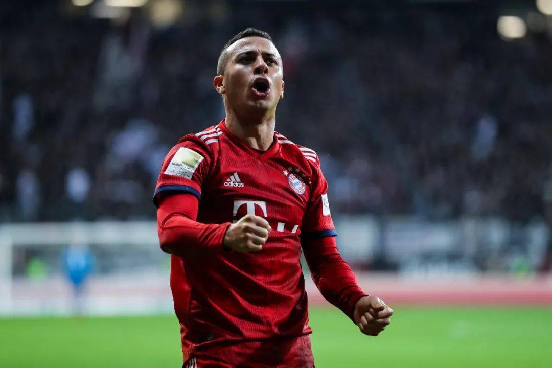 巴萨逆转中国，蒂亚戈惊艳四座