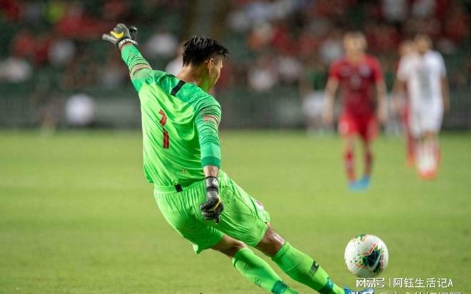 伊朗劲旅豪取三分,晋级淘汰赛 伊朗劲旅豪取三分,晋级淘汰赛