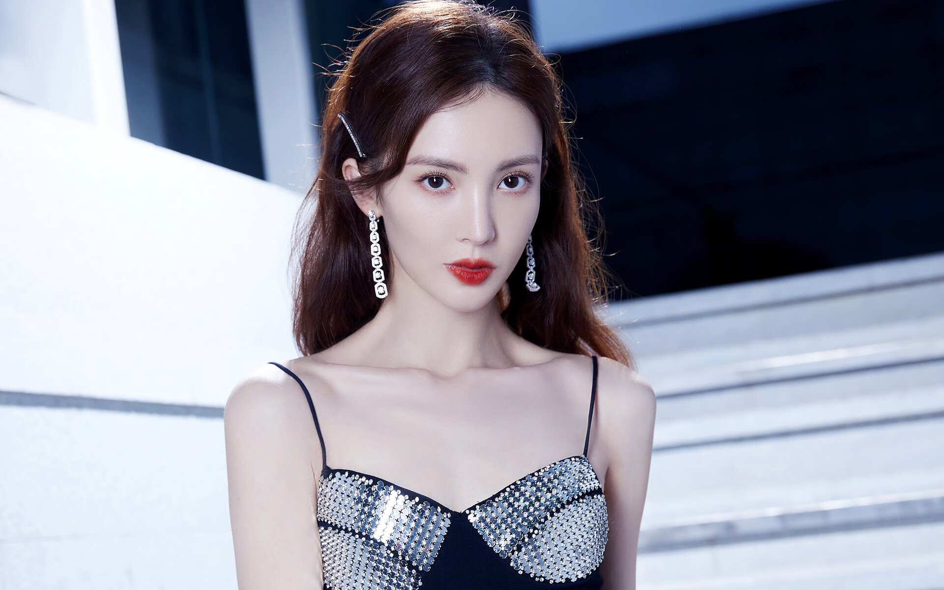 新王登基，切特·霍姆格伦用实力证明，骑士与森林狼之战见证新时代内线崛起