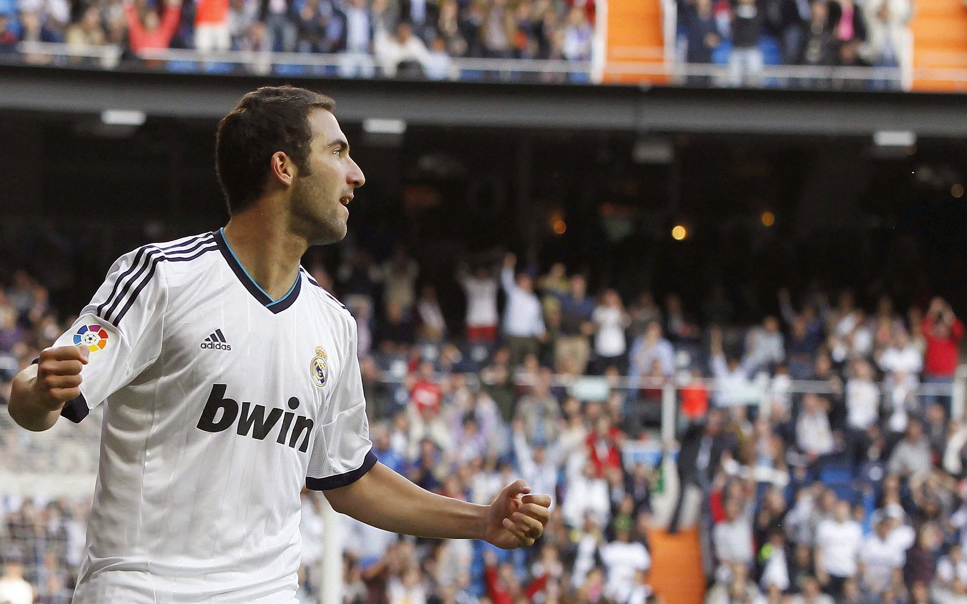 当波斯铁骑踏平马德里竞技，莫德里奇在欧冠决赛的传奇接管