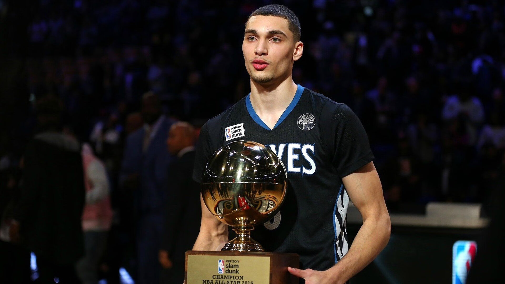 欧冠决赛焦点战启示录，猛龙式团队篮球如何击溃独行侠式巨星体系